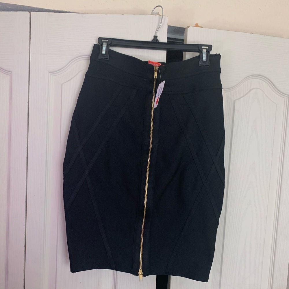 black skirt